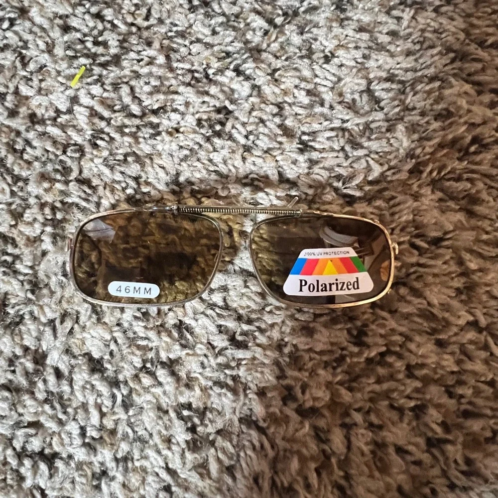 Polarized‎ Clip On Sunglasses 46mm Brown Lens Gold Frame UV Protection Retro